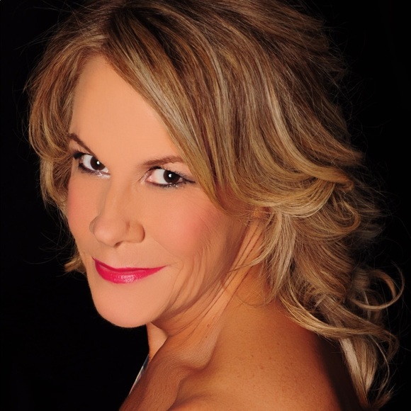 Meet your Posher, Rhonda - Picture 4 of 8